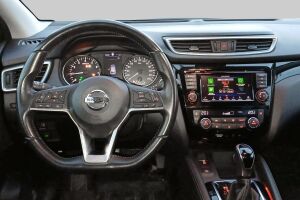 Nissan Qashqai esikatselu 2