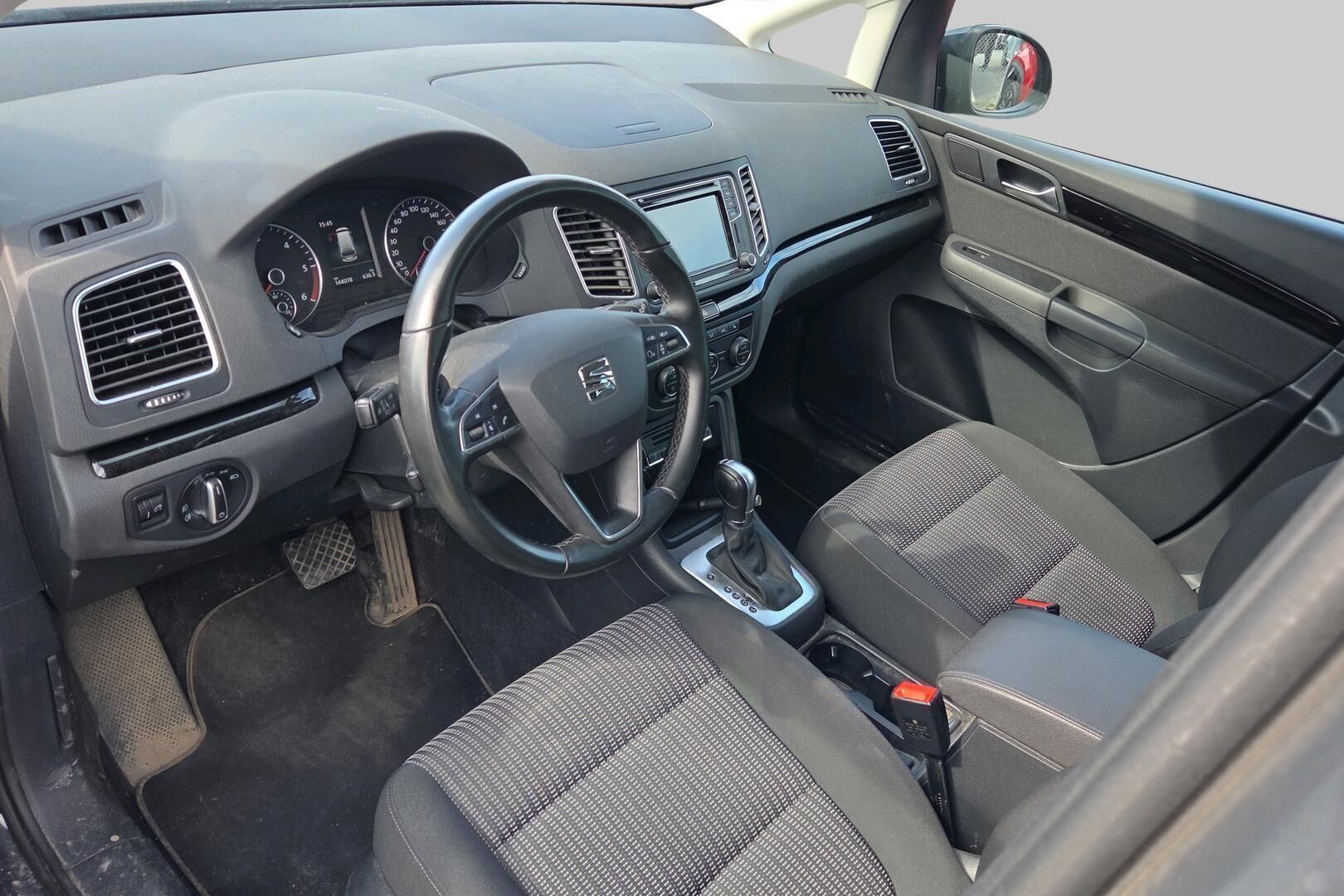 Seat Alhambra iso kuva 2