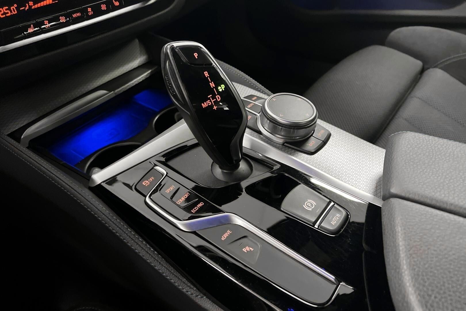 BMW 5-sarja iso kuva 15