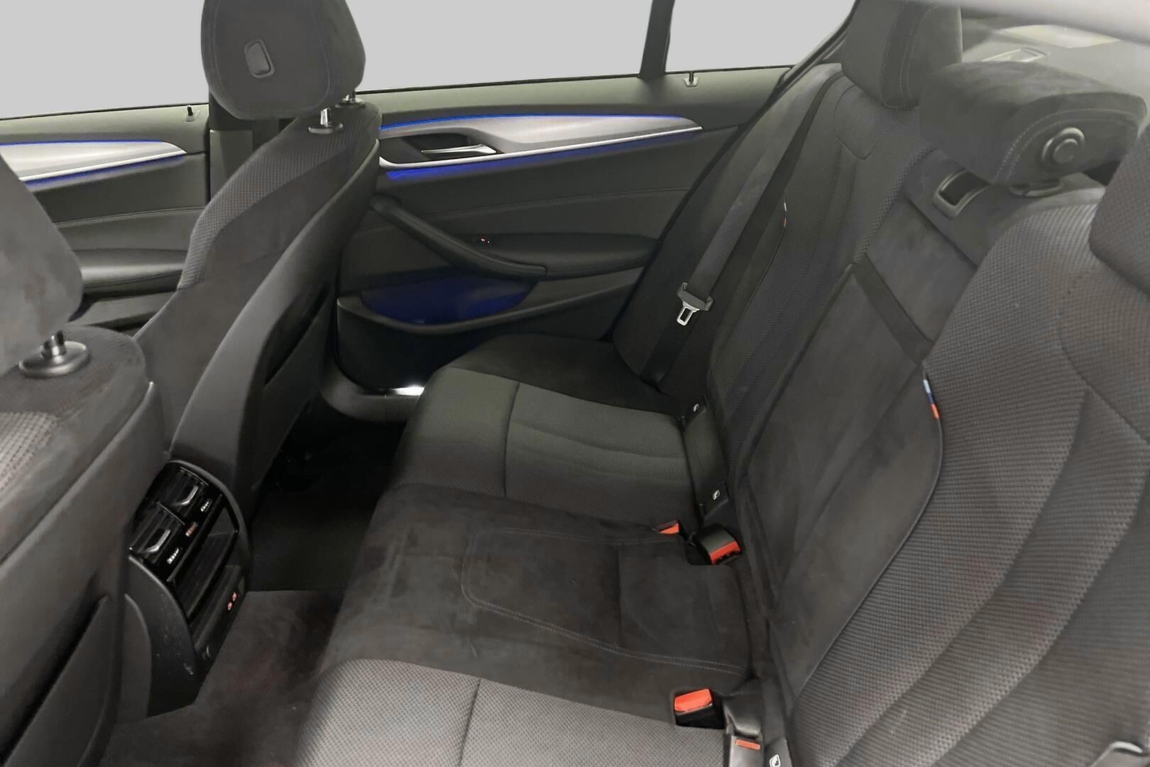 BMW 5-sarja iso kuva 9