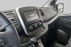 Renault Trafic esikatselu 16