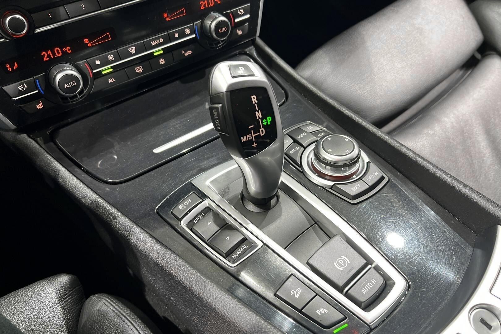 BMW 5-SARJA iso kuva 21
