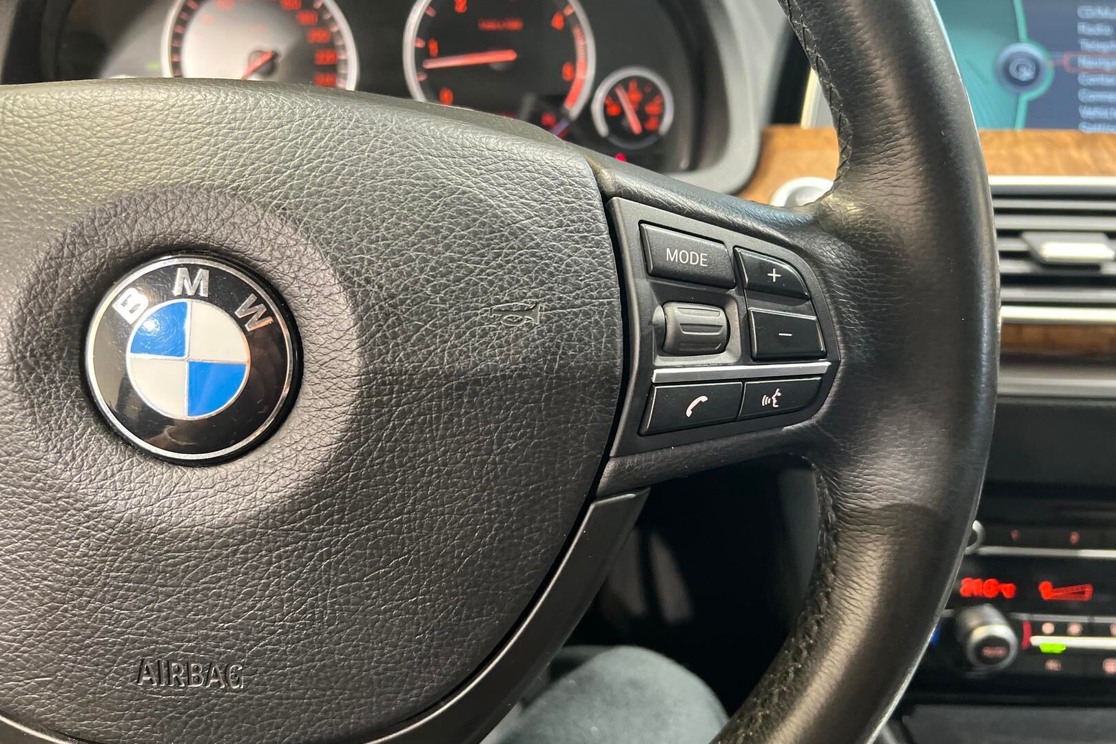 BMW 5-SARJA iso kuva 23