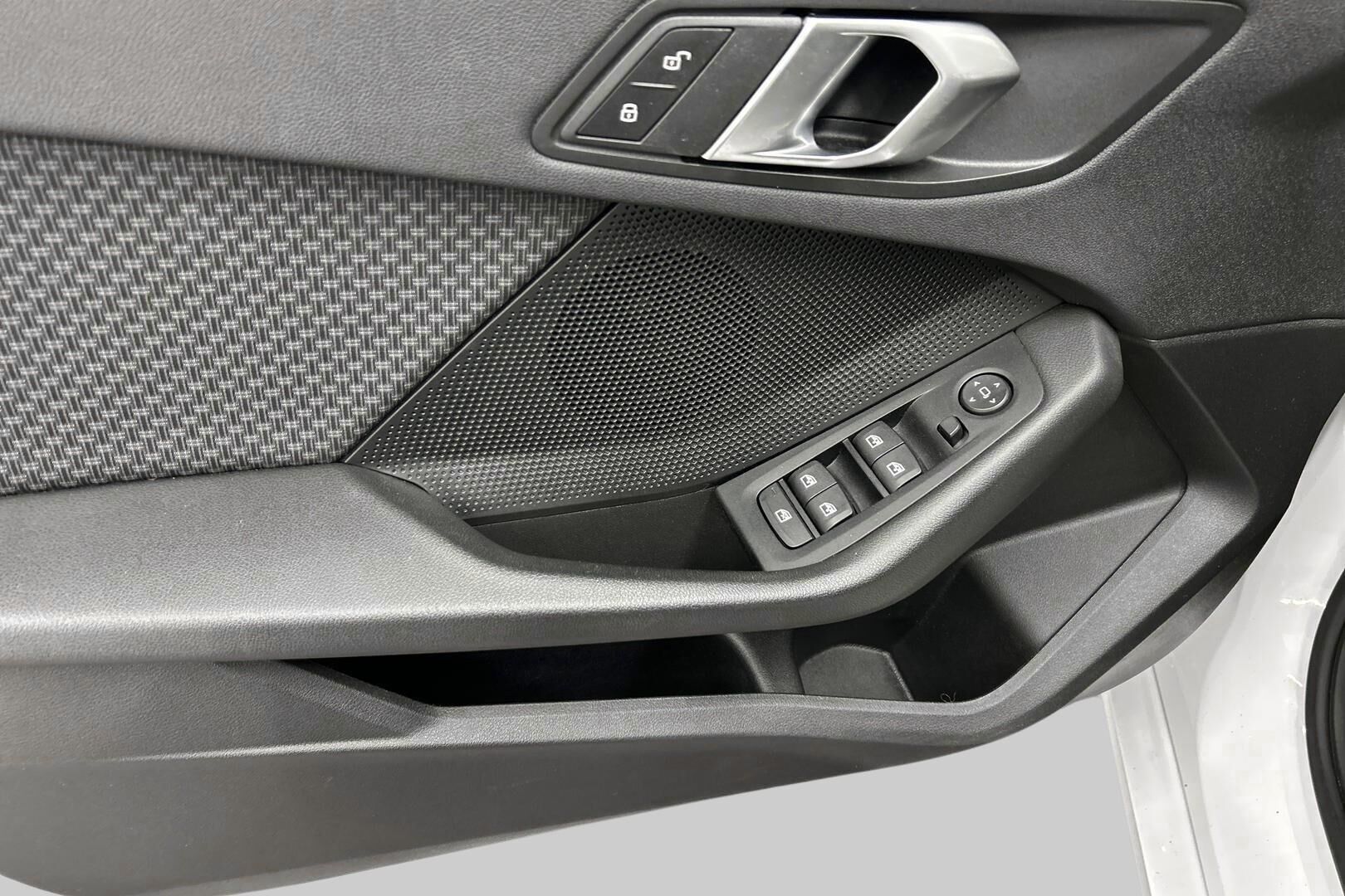 BMW 1-sarja iso kuva 13