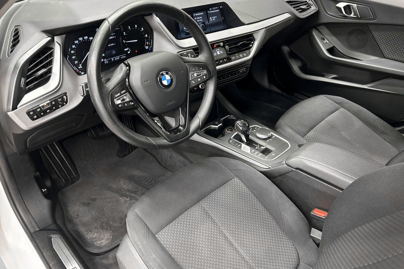 BMW 1-sarja iso kuva 8