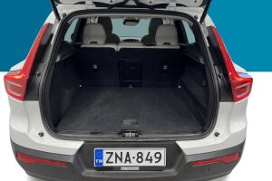 Volvo XC40 esikatselu 12