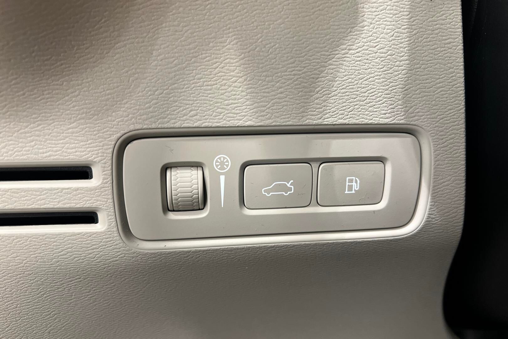 Volvo XC40 iso kuva 25