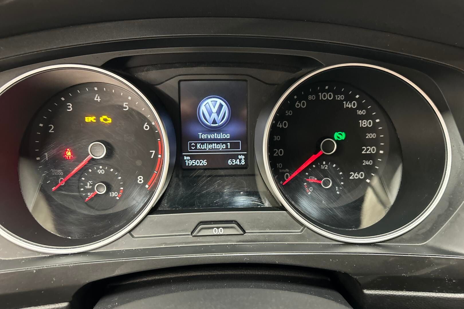 Volkswagen Tiguan iso kuva 11