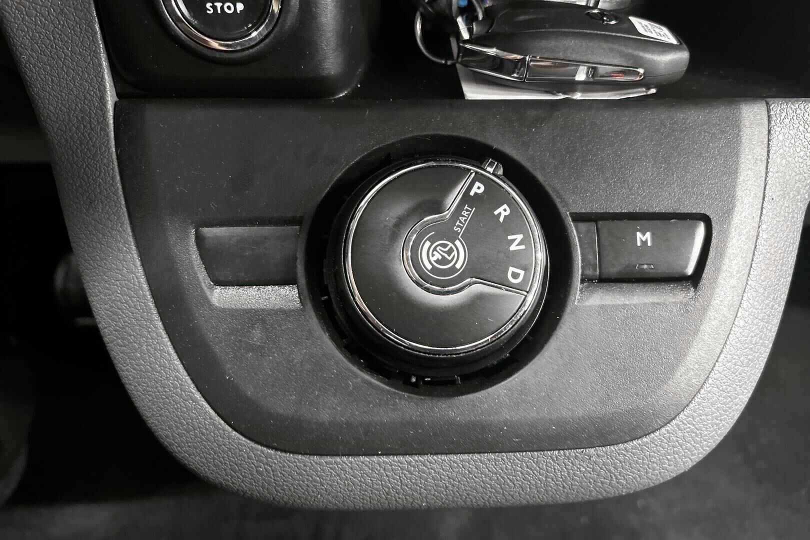 Opel Vivaro iso kuva 20