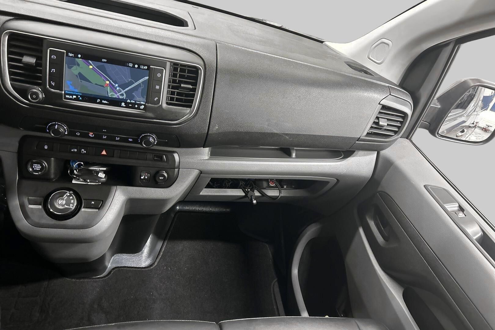 Opel Vivaro iso kuva 21