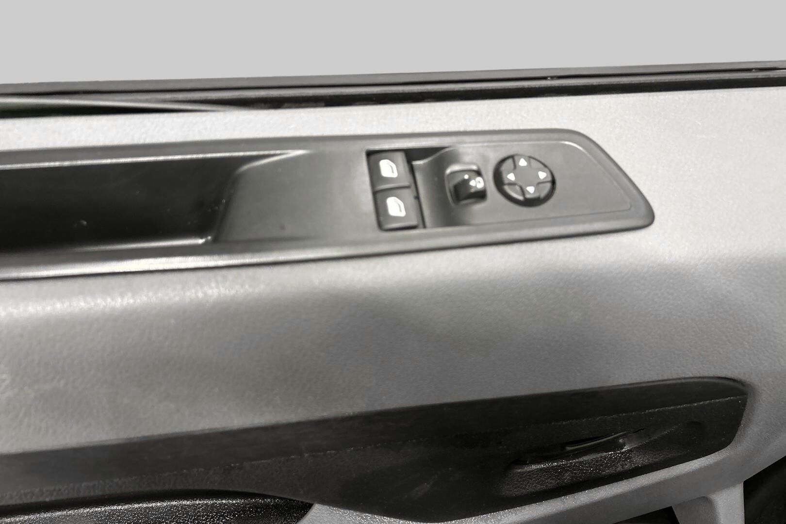 Opel Vivaro iso kuva 29