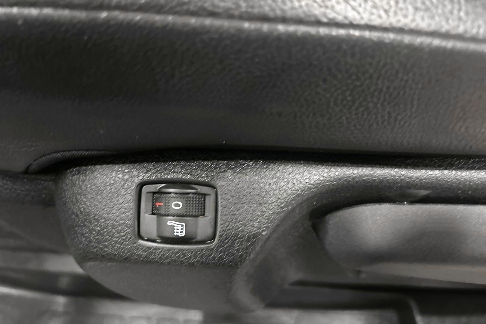 Opel Vivaro iso kuva 31