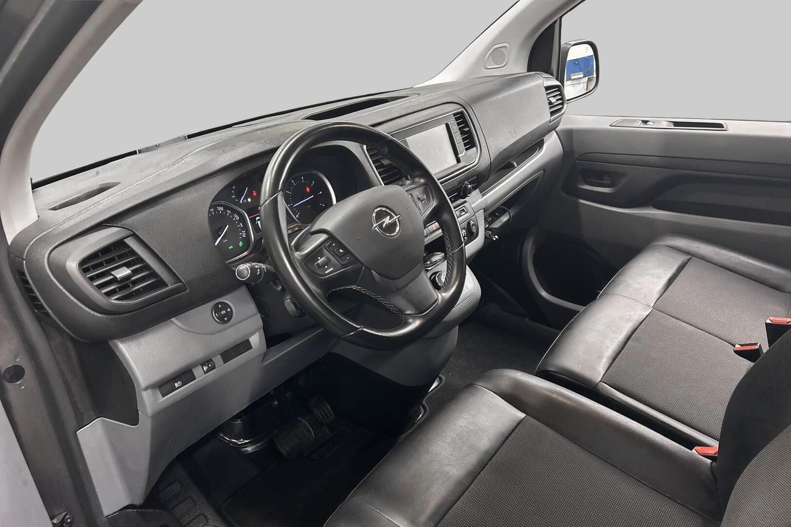 Opel Vivaro iso kuva 37