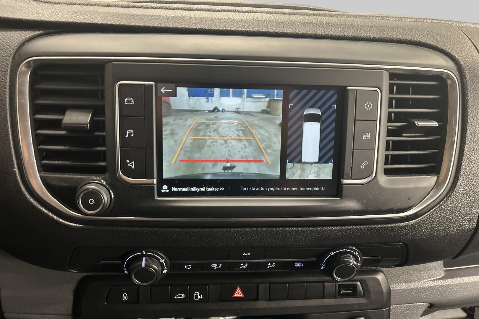 Opel Vivaro iso kuva 47