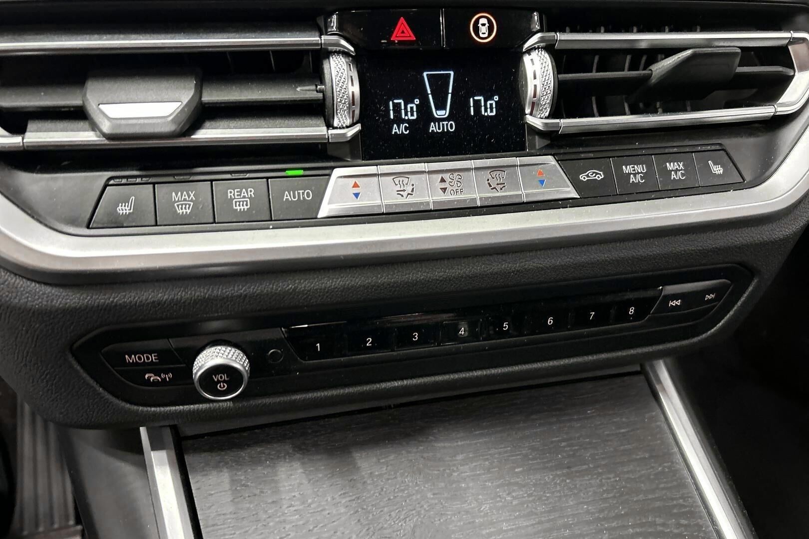 BMW 3-sarja iso kuva 14