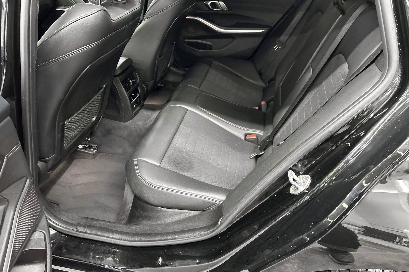 BMW 3-sarja iso kuva 15