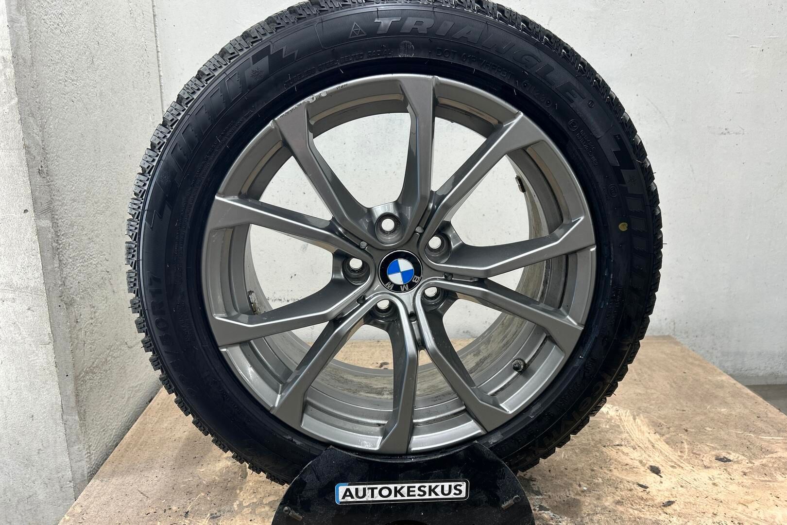 BMW 3-sarja iso kuva 20
