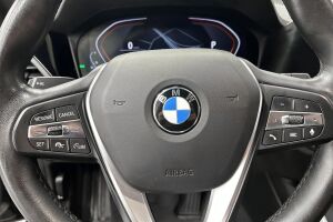 BMW 3-sarja esikatselu 46