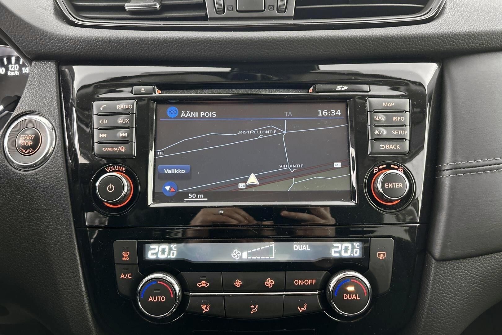 Nissan X-Trail iso kuva 29