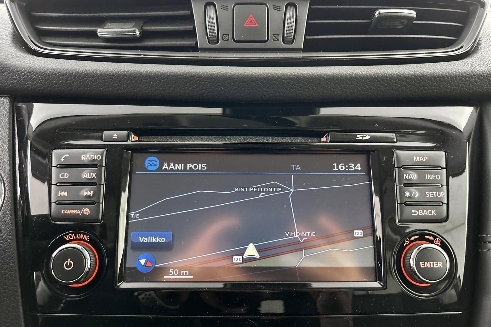 Nissan X-Trail iso kuva 30