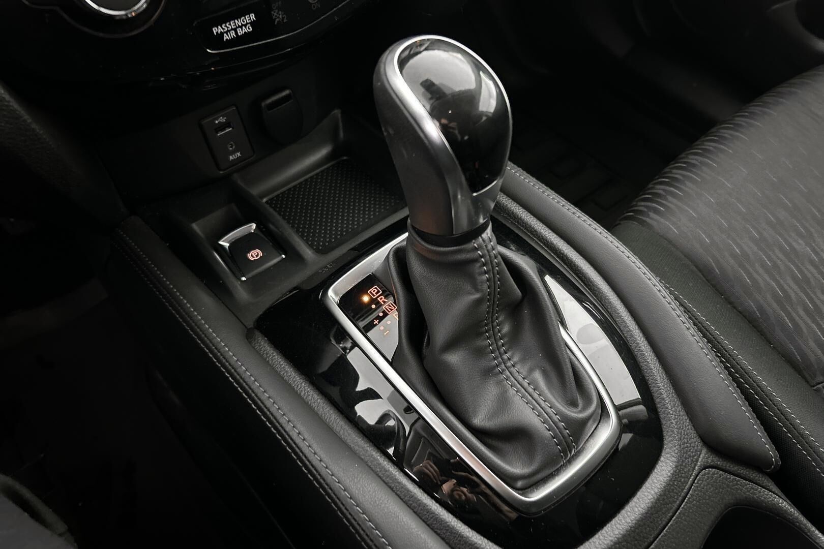 Nissan X-Trail iso kuva 22