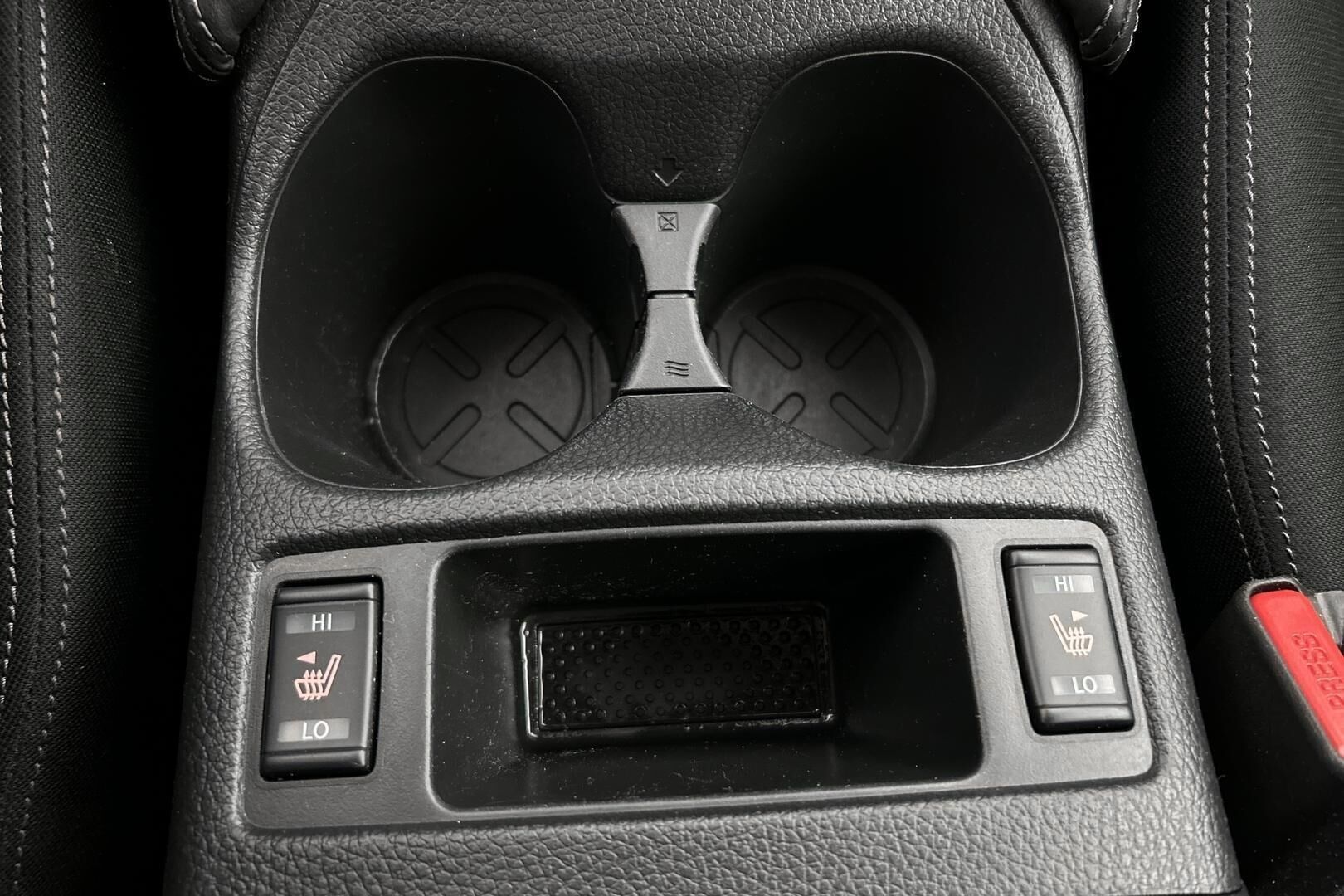 Nissan X-Trail iso kuva 23