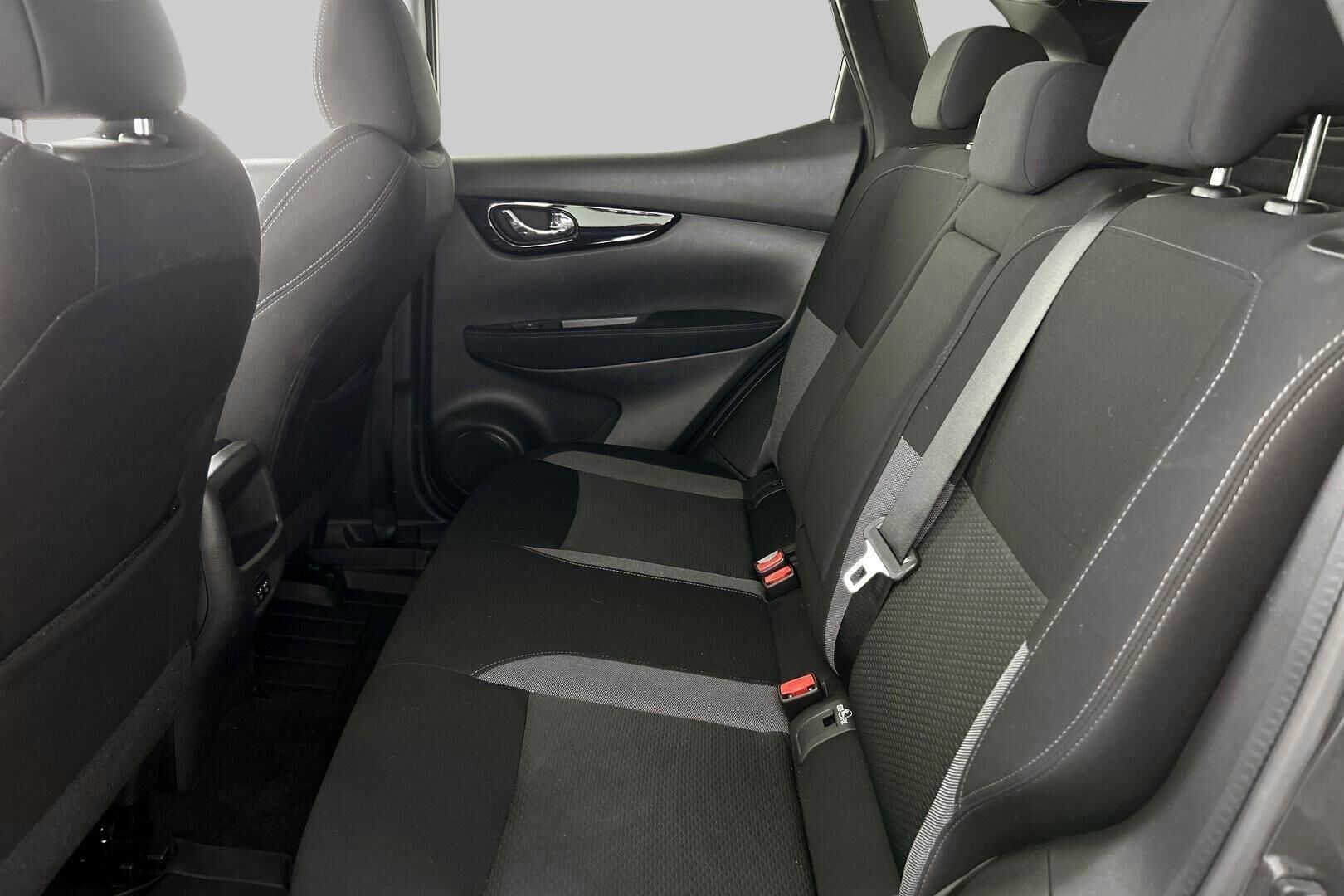 Nissan Qashqai iso kuva 10