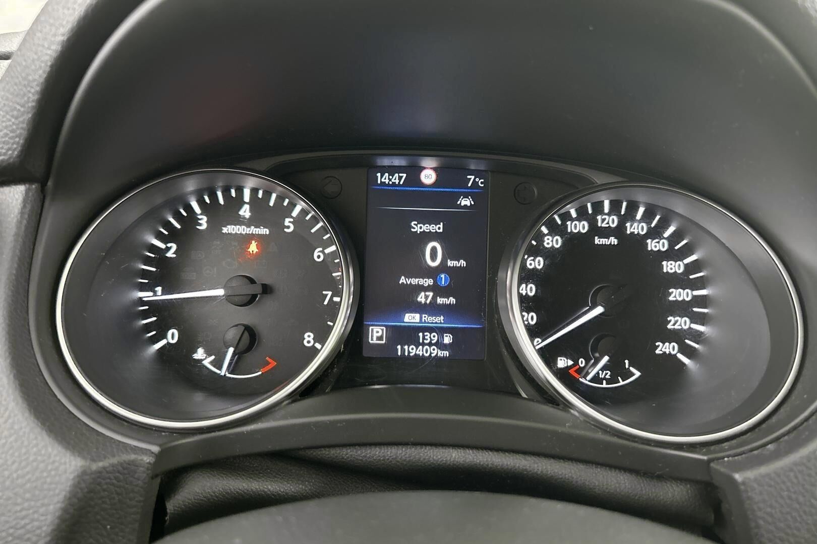 Nissan Qashqai iso kuva 9