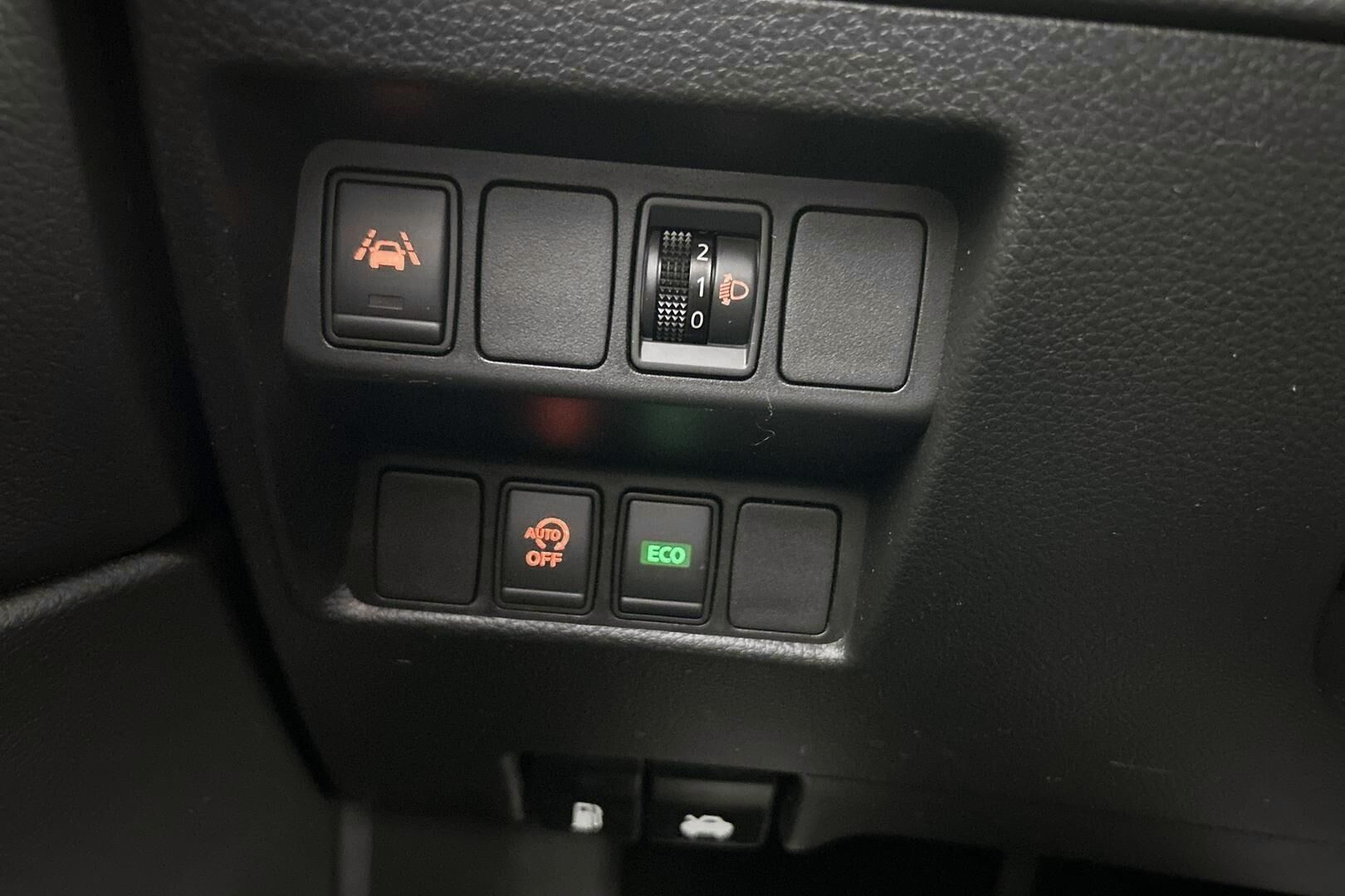 Nissan Qashqai iso kuva 14