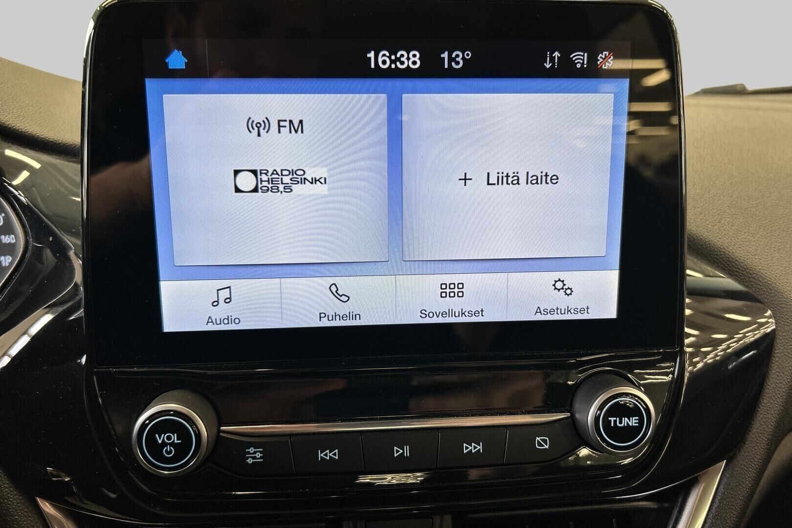 Ford Fiesta iso kuva 14