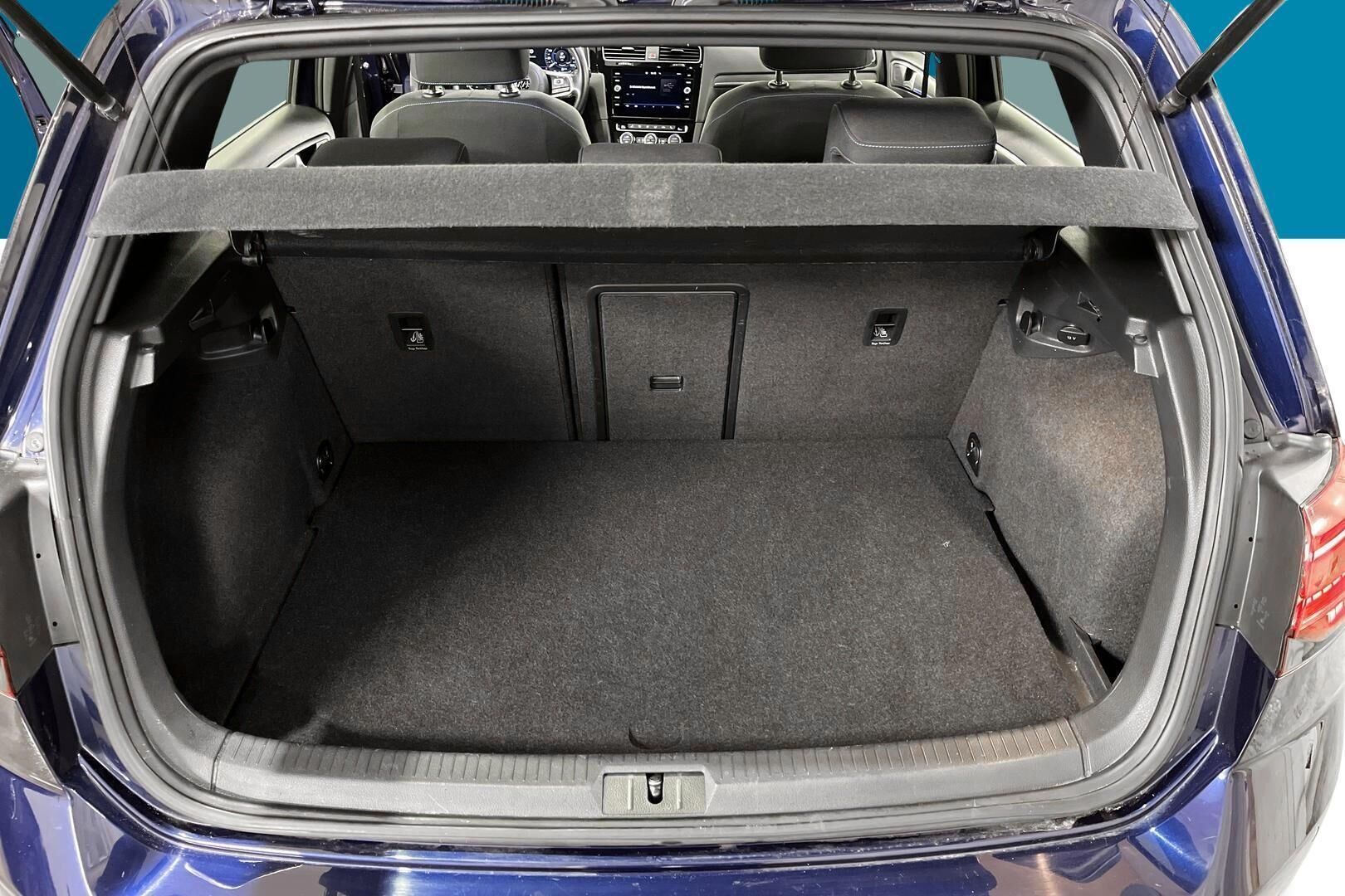 Volkswagen Golf iso kuva 12