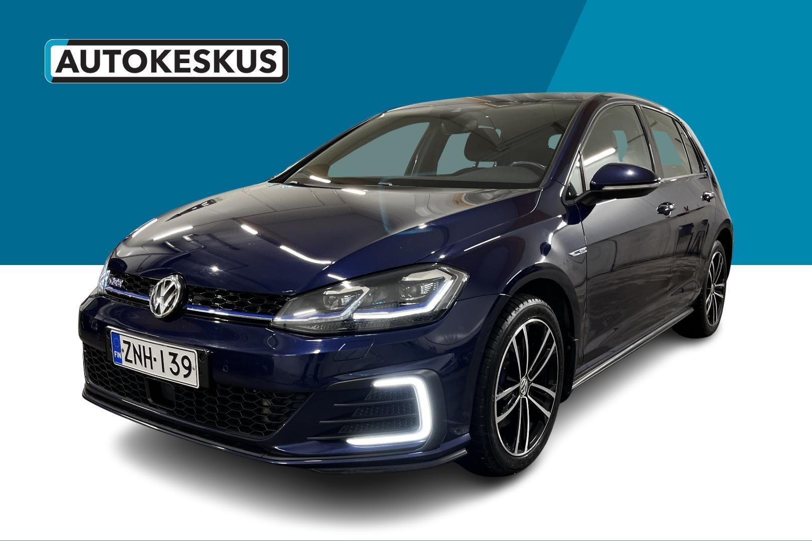 Volkswagen Golf iso kuva 0
