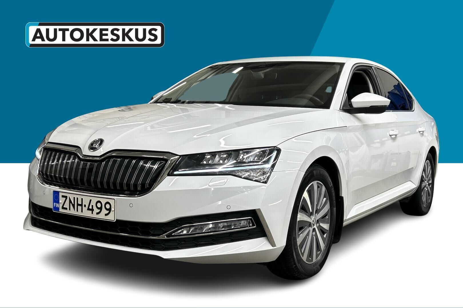 Skoda Superb iso kuva 0
