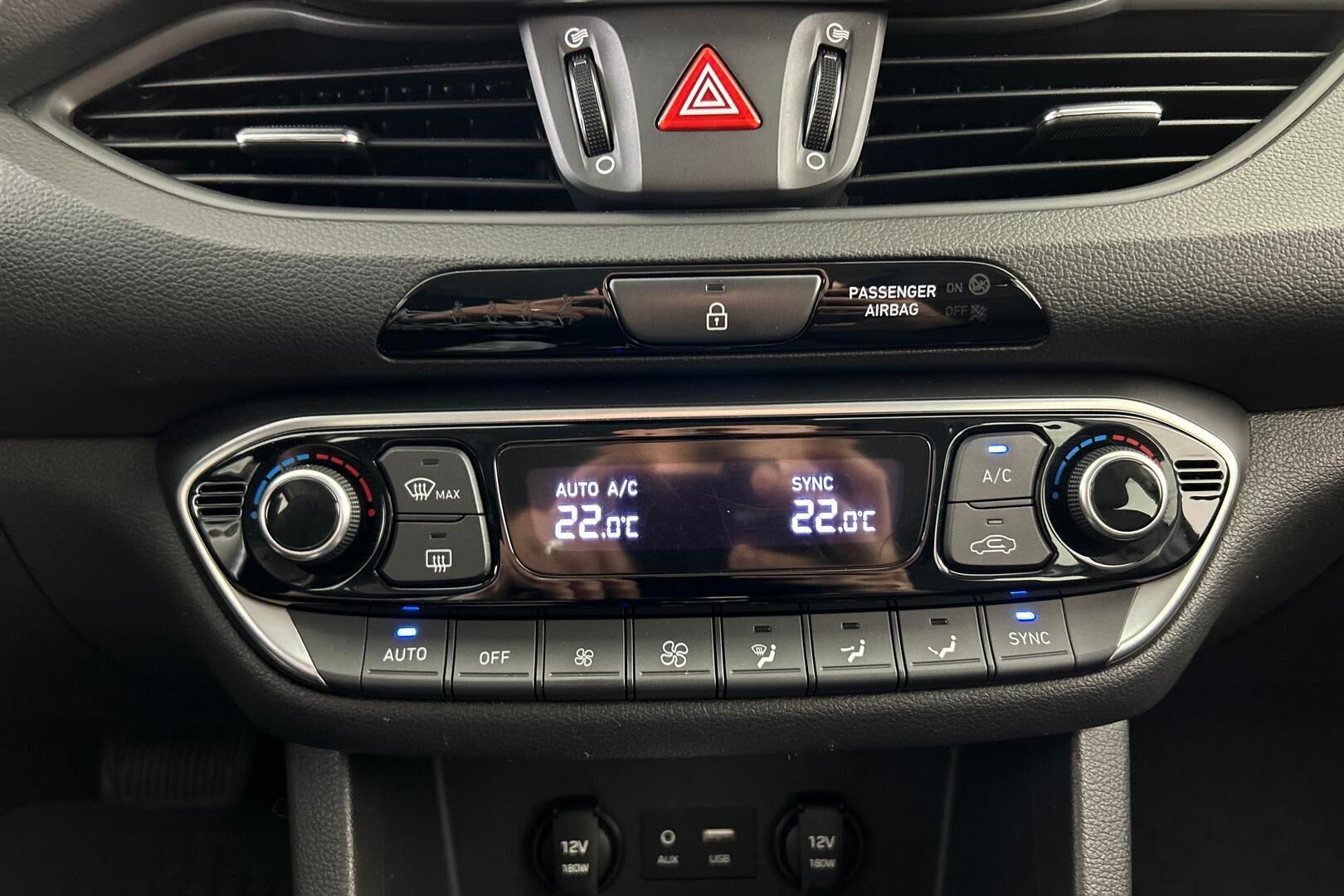 Hyundai i30 Wagon iso kuva 25