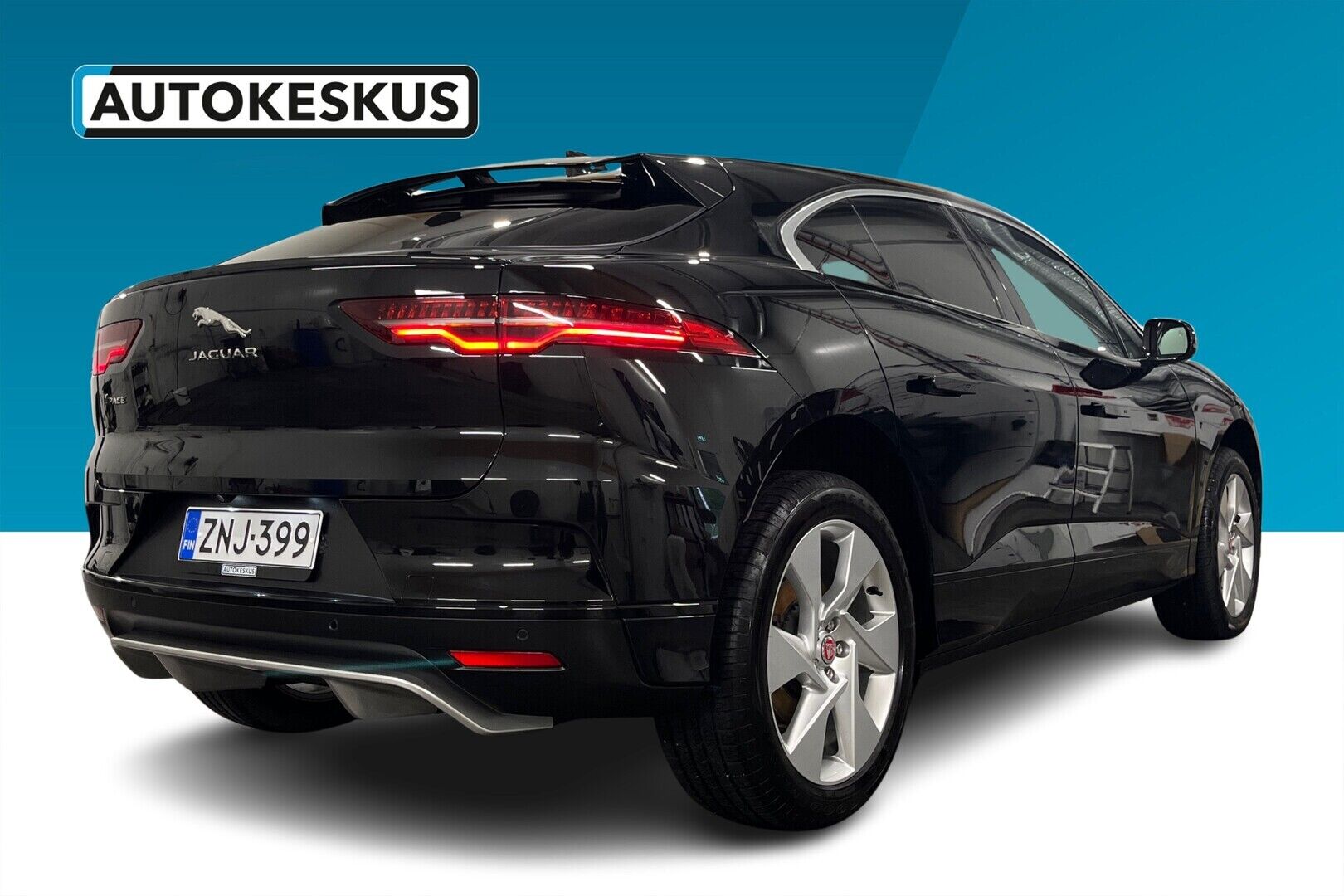 Jaguar I-PACE iso kuva 1