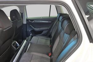 Skoda Octavia esikatselu 10
