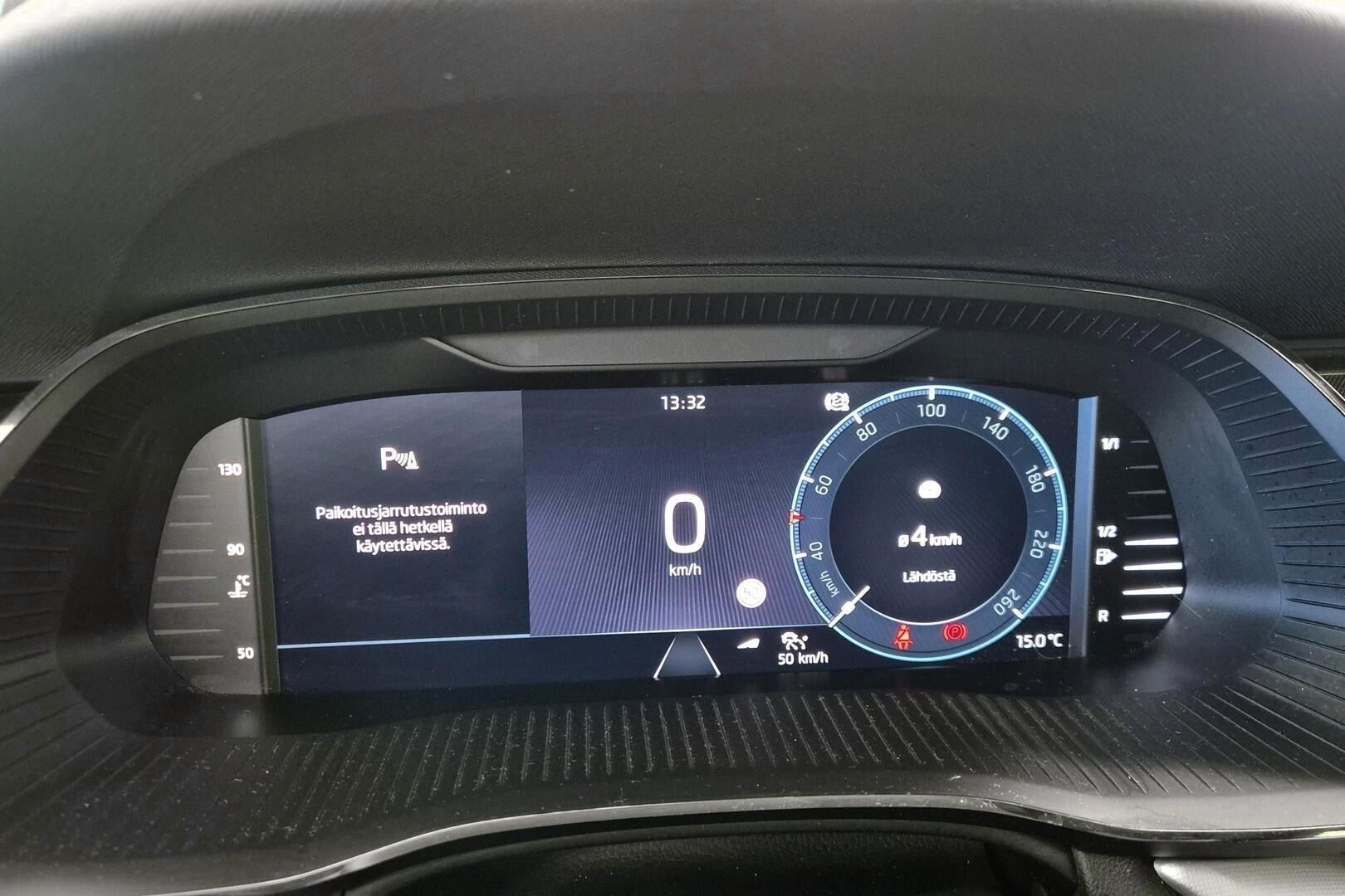 Skoda Octavia iso kuva 14