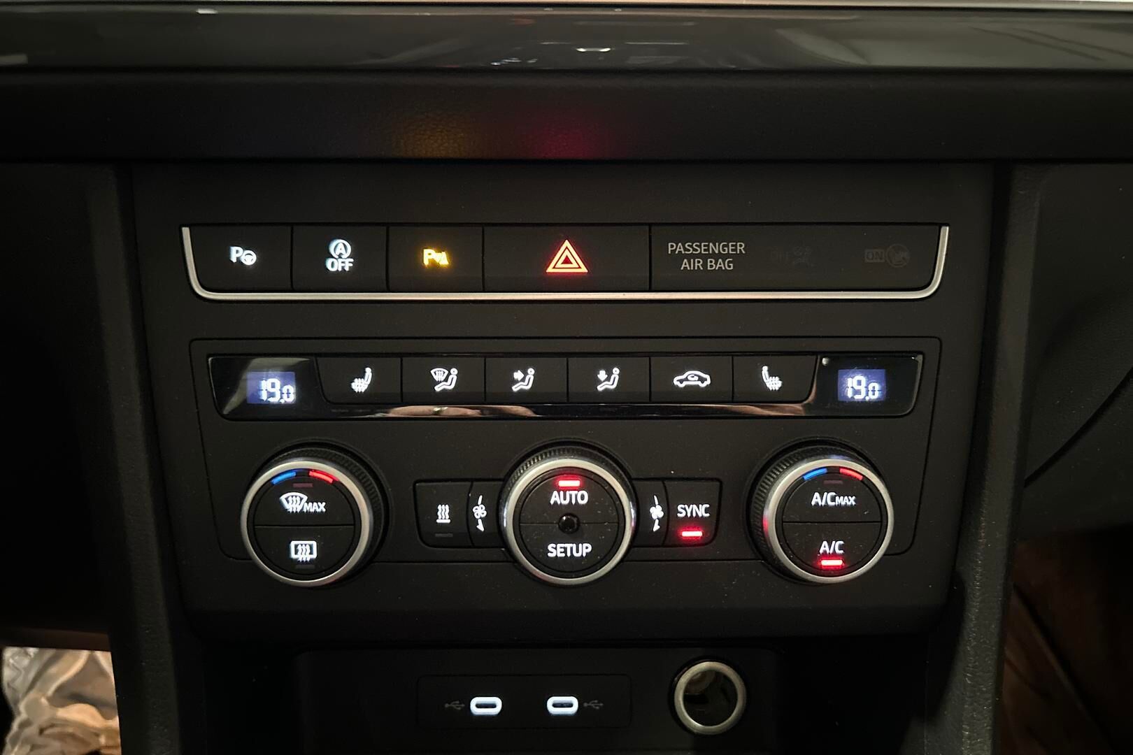 Seat Ateca iso kuva 15