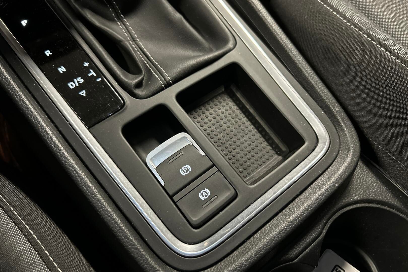 Seat Ateca iso kuva 37