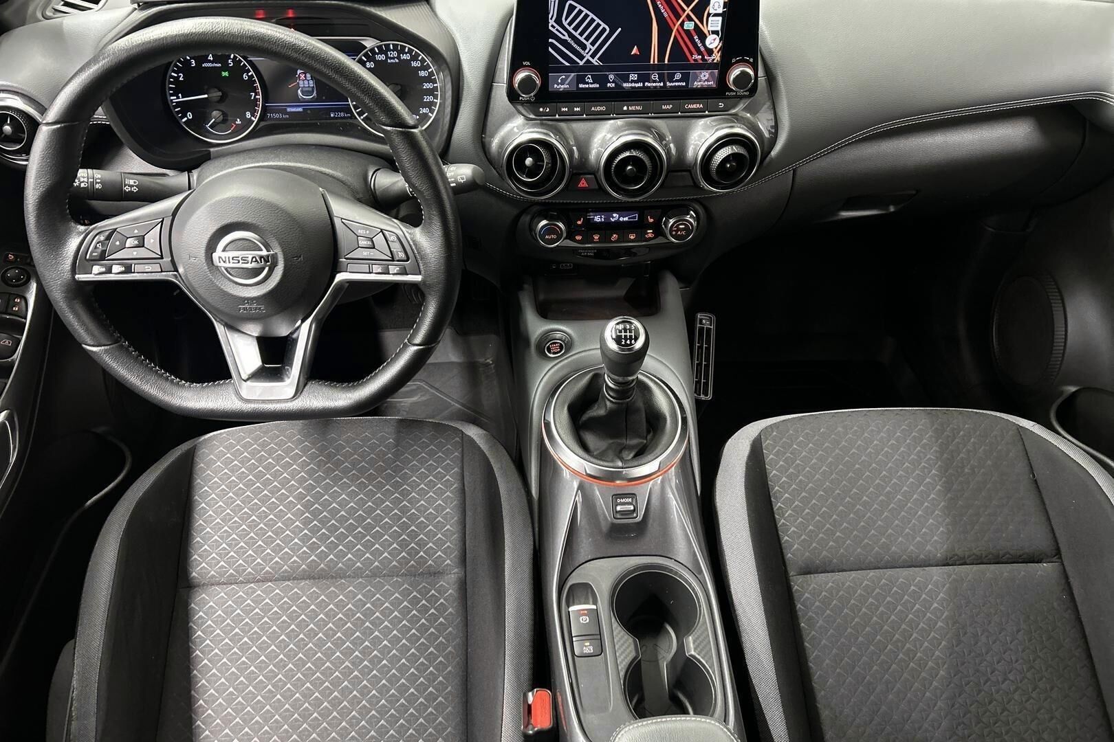 Nissan Juke iso kuva 10