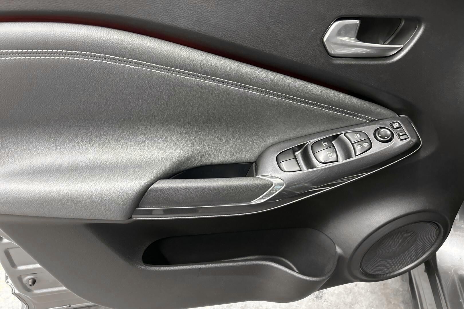 Nissan Juke iso kuva 22