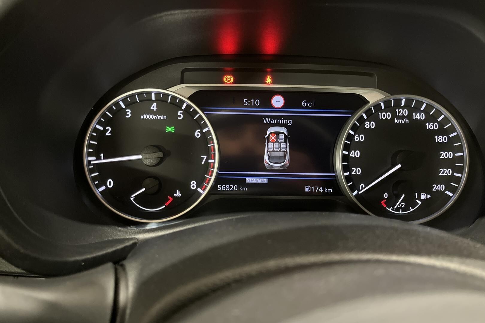 Nissan Juke iso kuva 15