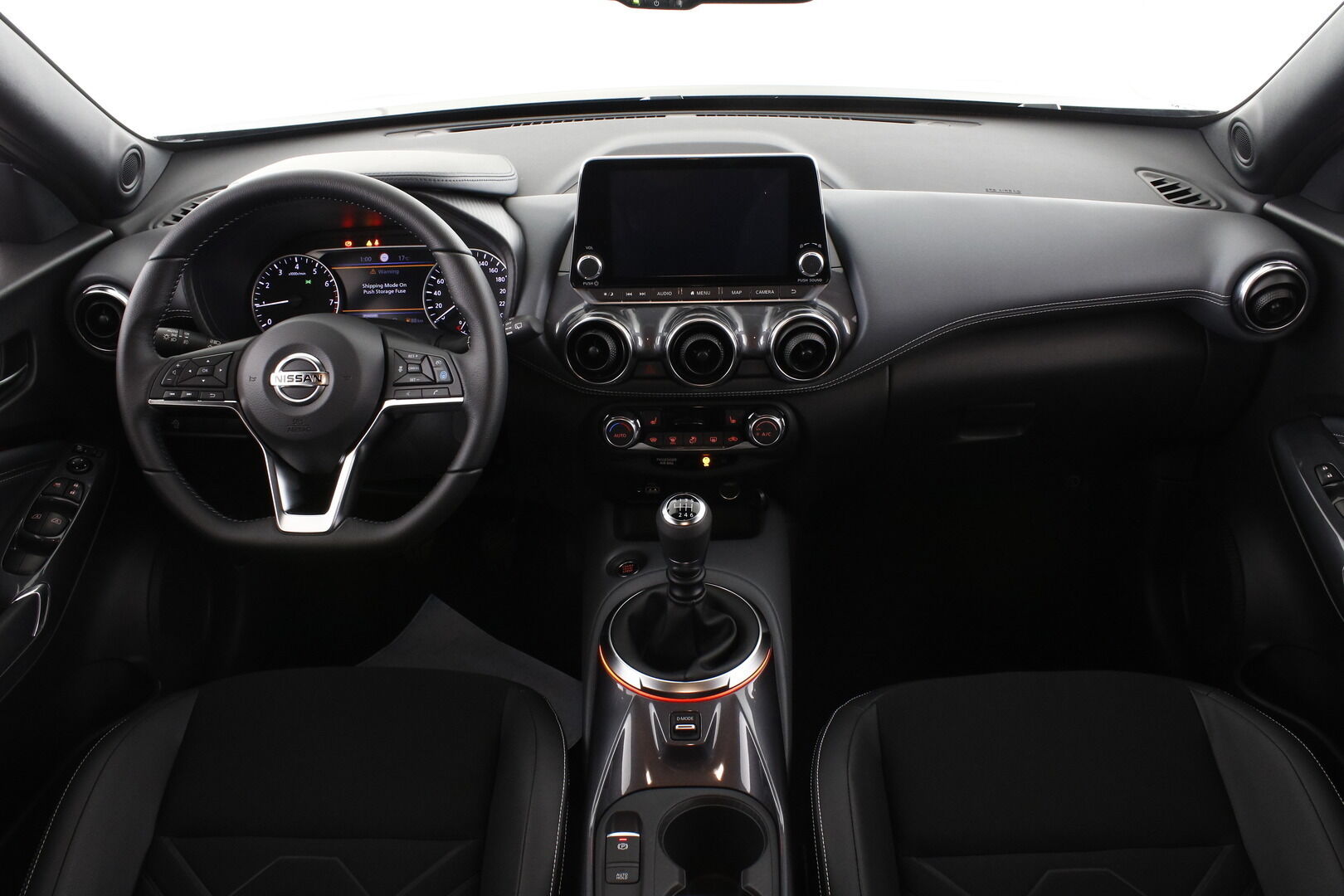 Nissan Juke iso kuva 2