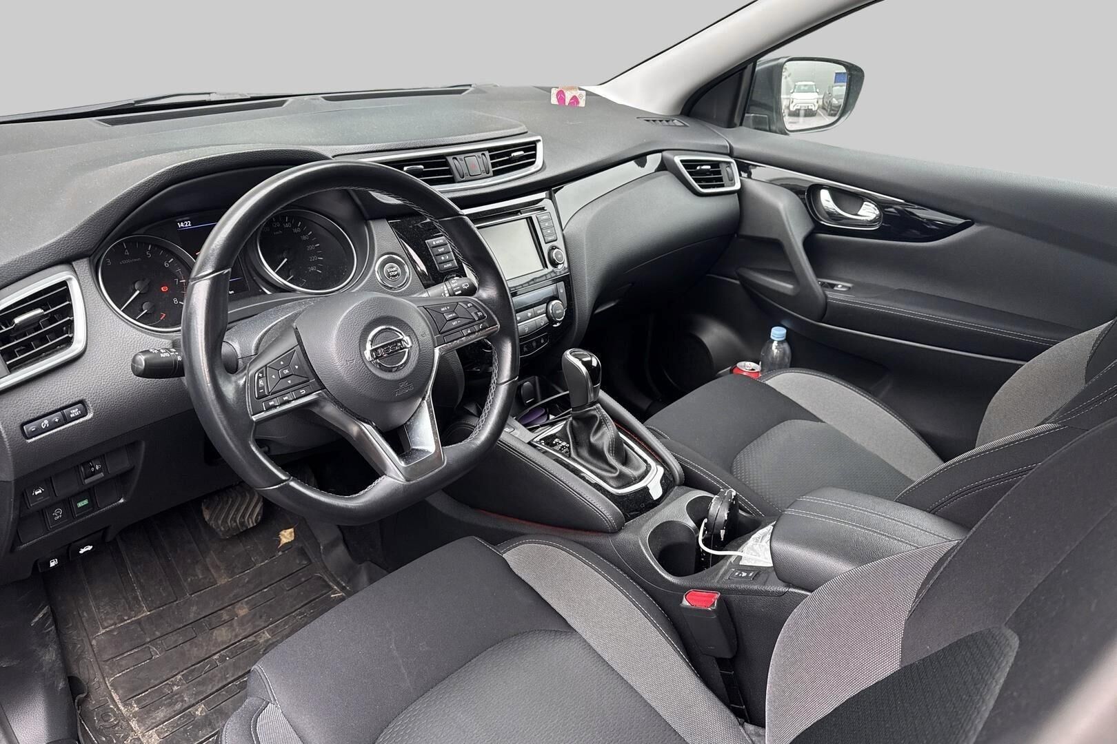 Nissan Qashqai iso kuva 2