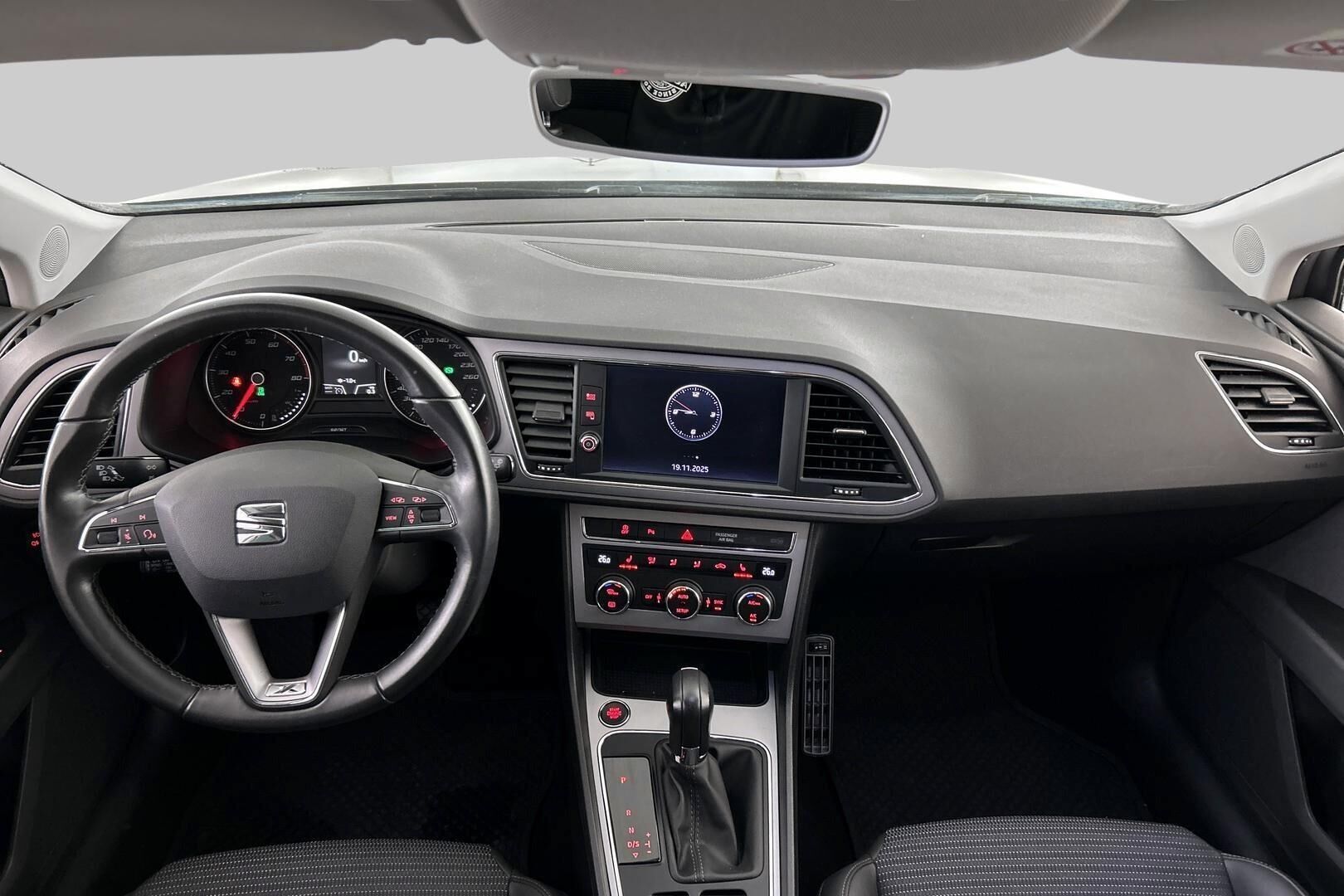 Seat Leon Sportourer ST iso kuva 10