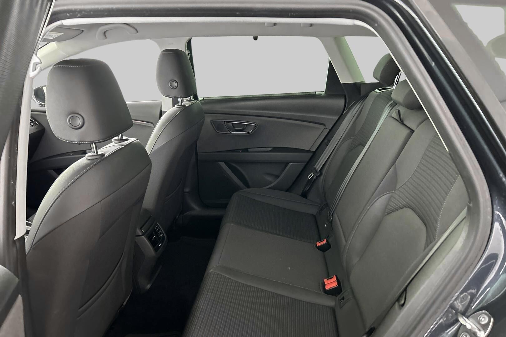 Seat Leon Sportourer ST iso kuva 12