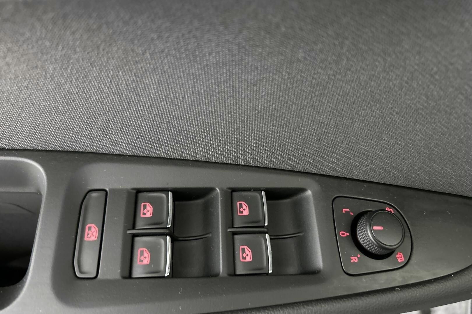 Seat Leon Sportourer ST iso kuva 15