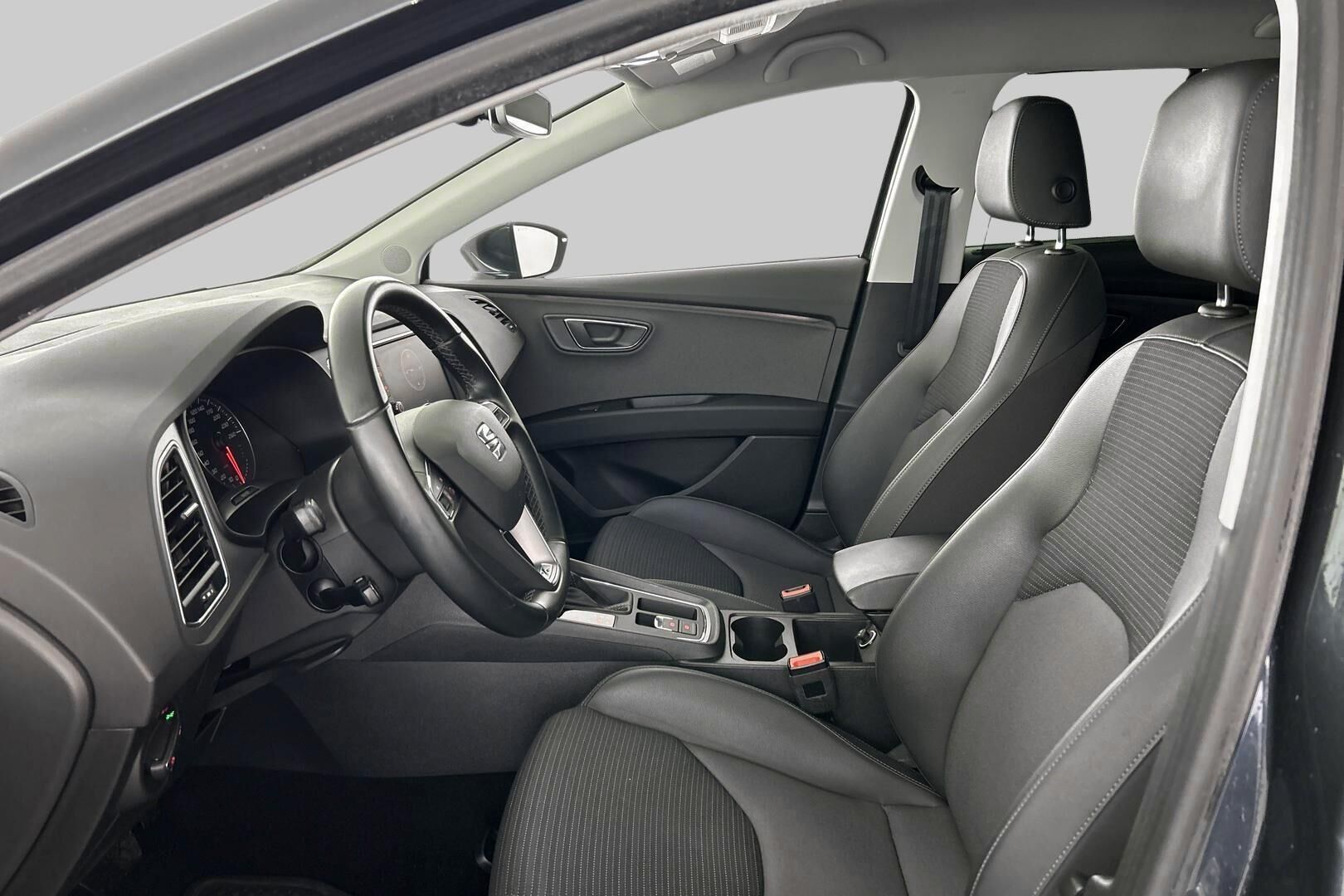 Seat Leon Sportourer ST iso kuva 9