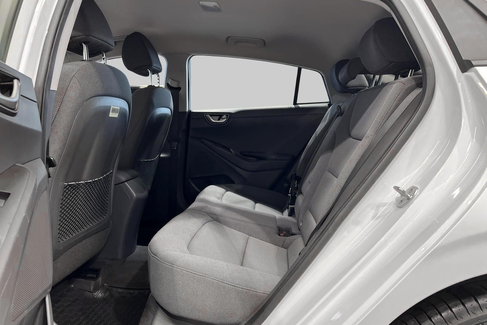 Hyundai IONIQ electric iso kuva 10