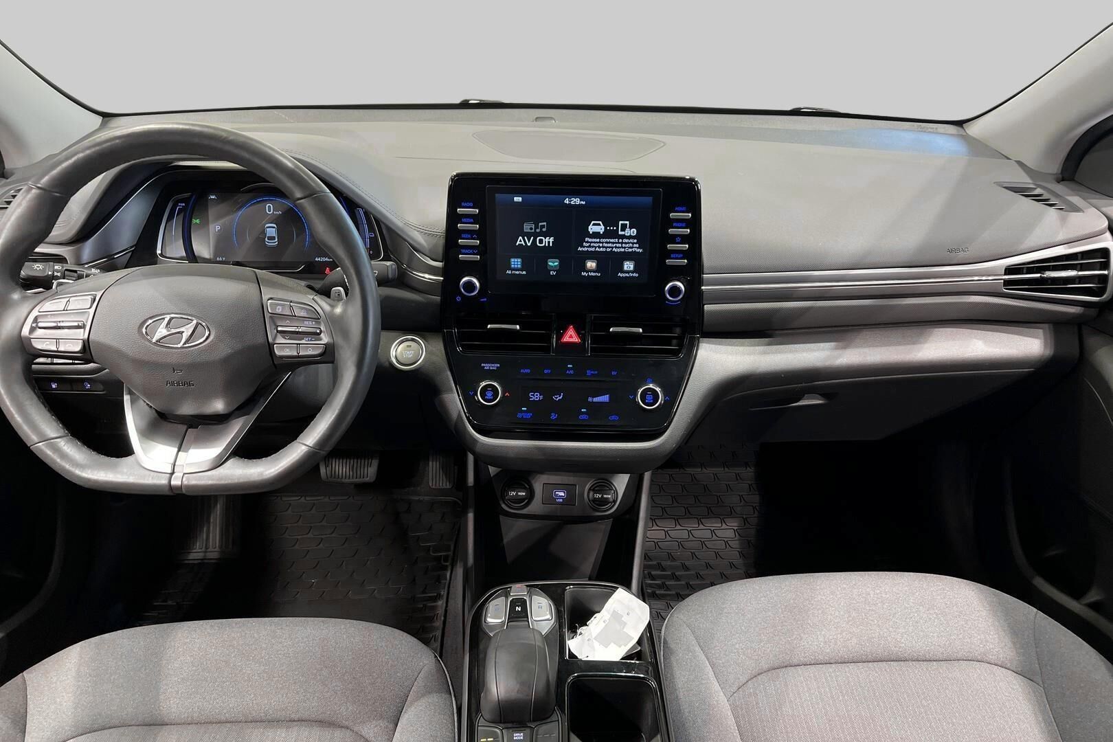 Hyundai IONIQ electric iso kuva 11
